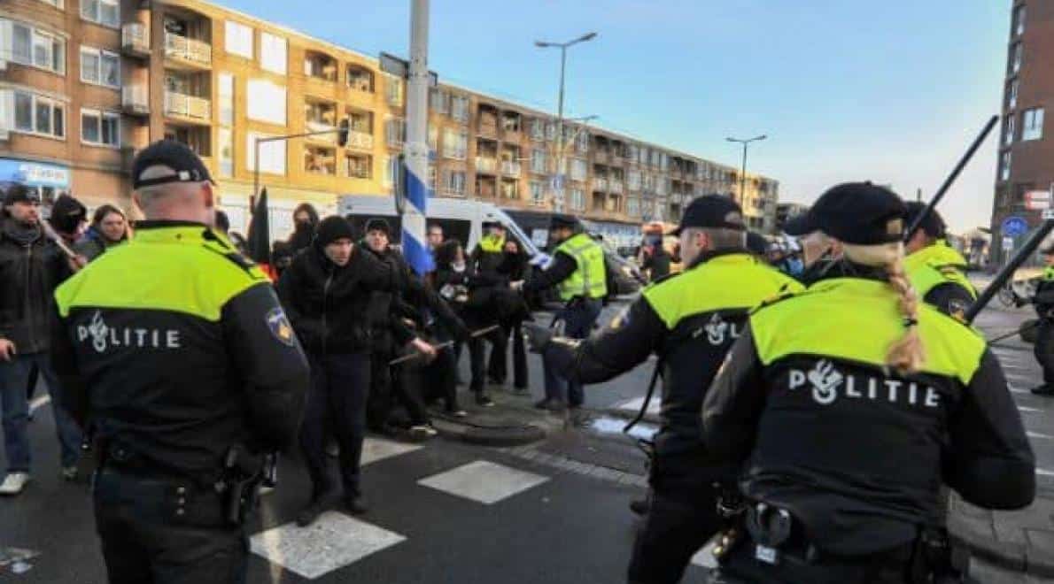 Controle Alt Delete | Publiek college over de geweldstoepassing door de politie