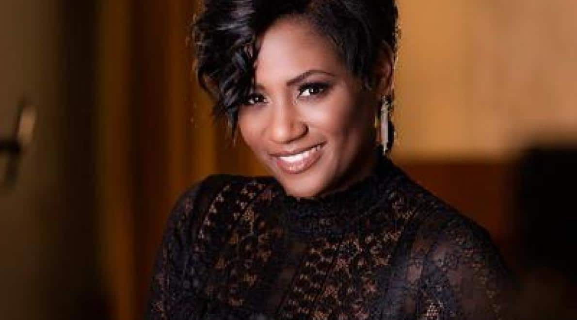 Edsilia Rombley | The Piano Ballads & More